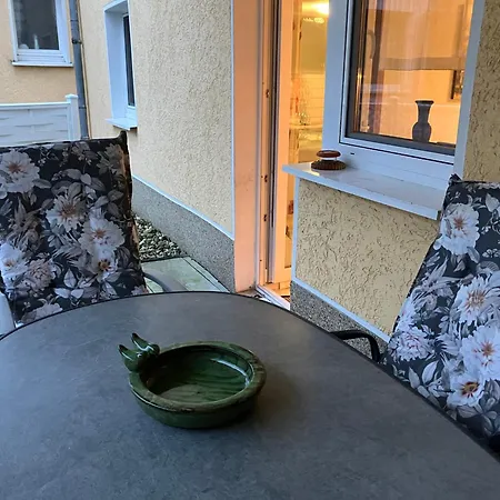 Apartment Im Gruenen Eg Mit Terrasse *