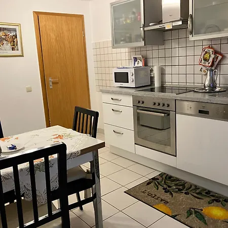 Apartment Im Gruenen Eg Mit Terrasse